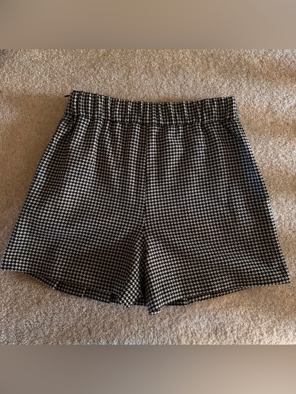 Maje Black and White Houndstooth Pleated Skort with Chain Detail - Picture 9 of 12